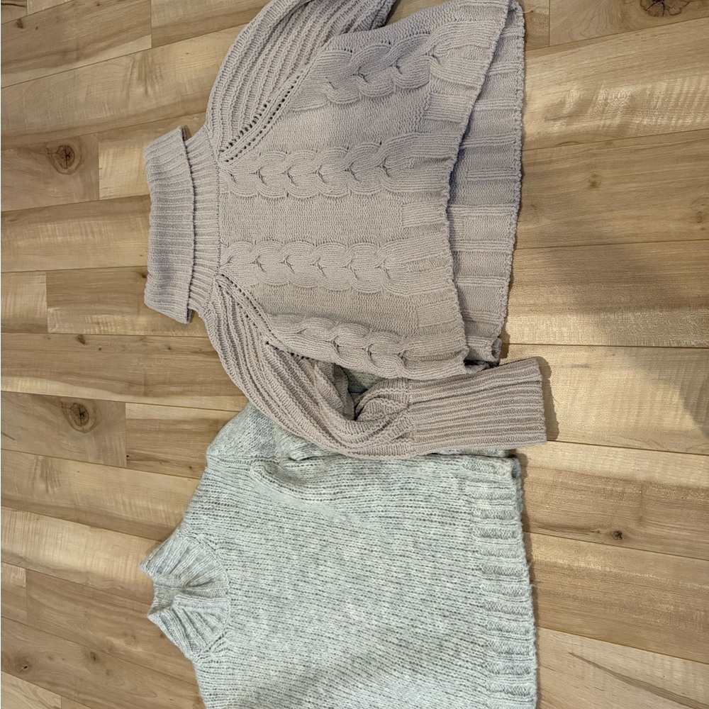 moon & madison Cowl Neck Sweater - Light Gray and Cream